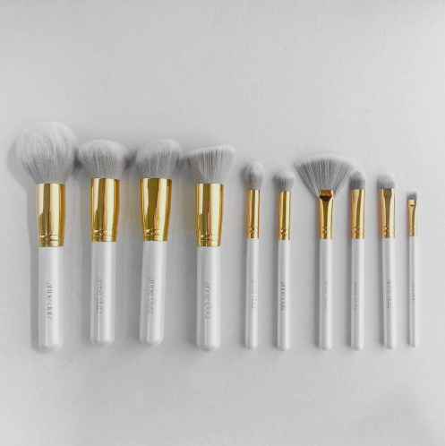 Anne Clutz Brushes