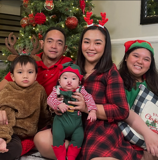 Anne Clutz and family celebrating Christmas with kids and husband Kitz
